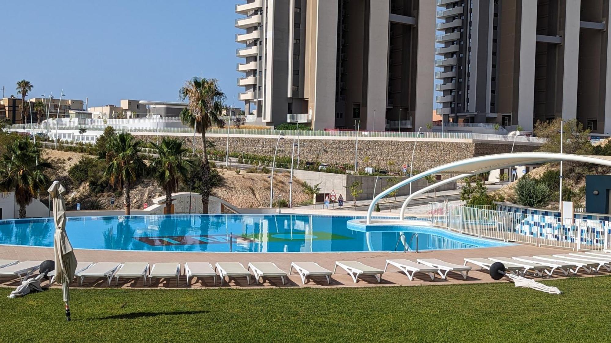 Sunset Waves Luxury Apartment Μπένιντορμ Εξωτερικό φωτογραφία