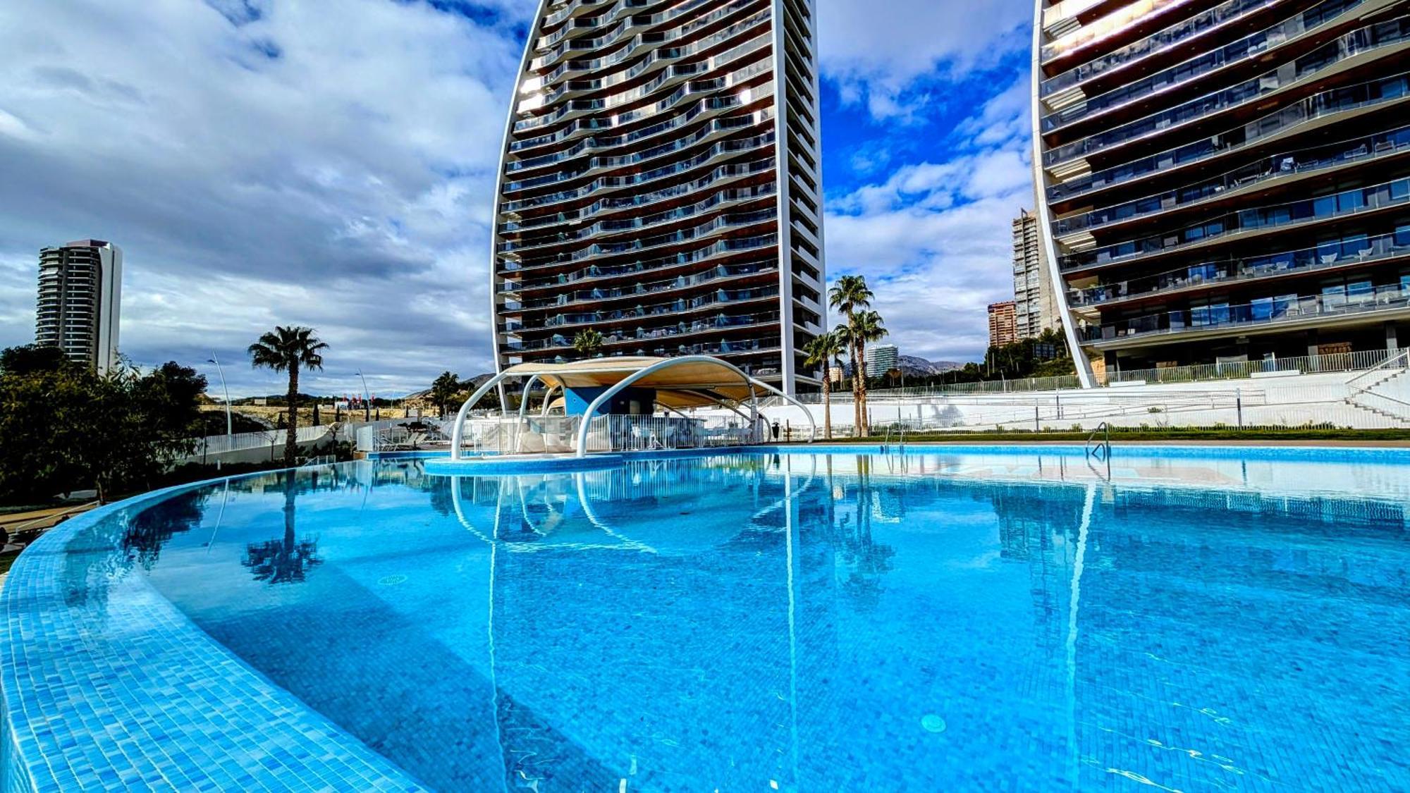 Sunset Waves Luxury Apartment Μπένιντορμ Εξωτερικό φωτογραφία